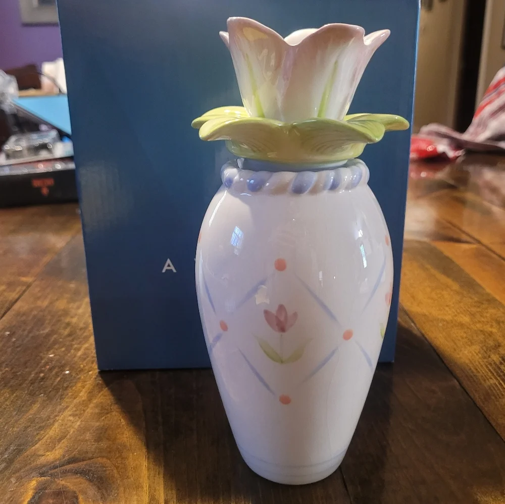 Elegant Blooms Vase & Taper Holder - Avon Floral Vase and Candle Holders - NEW